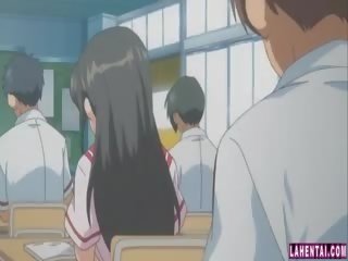 Hentai gostosa fica dedos e fodido em público quarto de banho