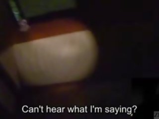 Japoneze çift petting në haunted dashuria hotel subtitles