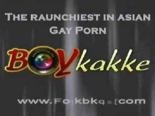 Ταϊλανδός/ή geek για που πιάστηκε σε ένα γκέι menage ένα trois