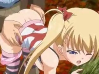 Ginintuan ang buhok seductress anime makakakuha ng pounded
