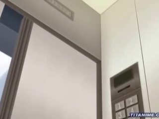 Krūtinga hentai jaunas ponia pateko vidus an elevator
