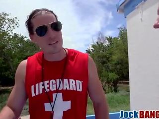 Lifeguard gets asshole filled with long putz